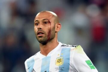 Se retiró Mascherano